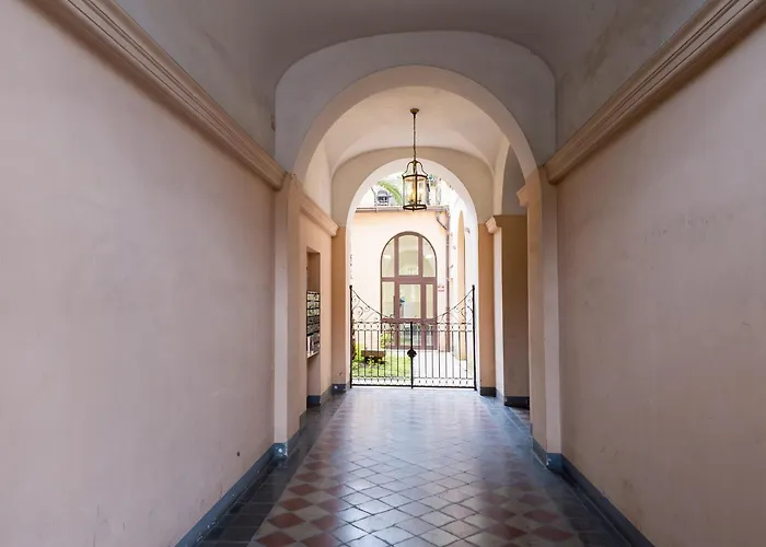 The Rent - Charming Flat Near Colosseo Rom
