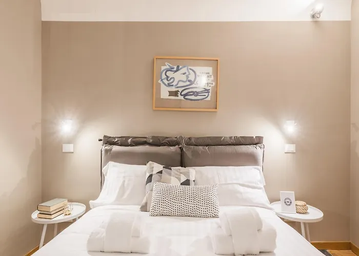 Apartment The Rent - Charming Flat Near Colosseo *
