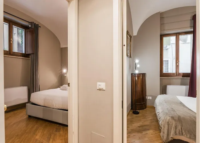 Apartment The Rent - Charming Flat Near Colosseo Rom