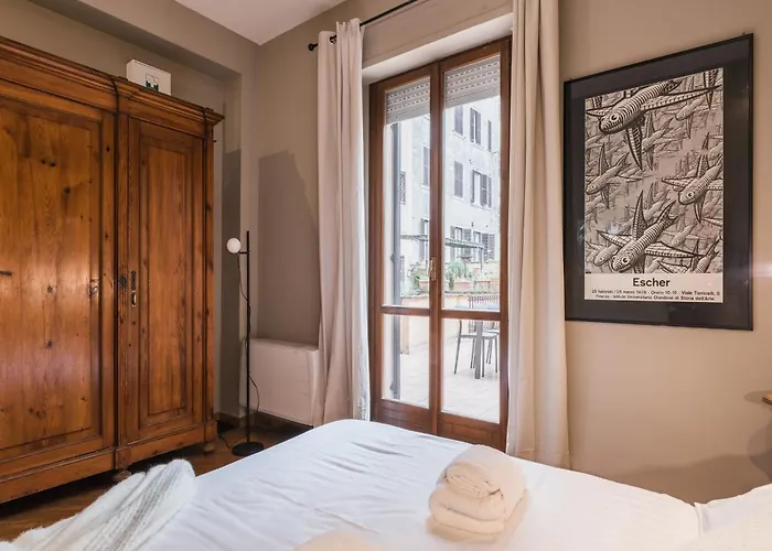 Apartment The Rent - Charming Flat Near Colosseo